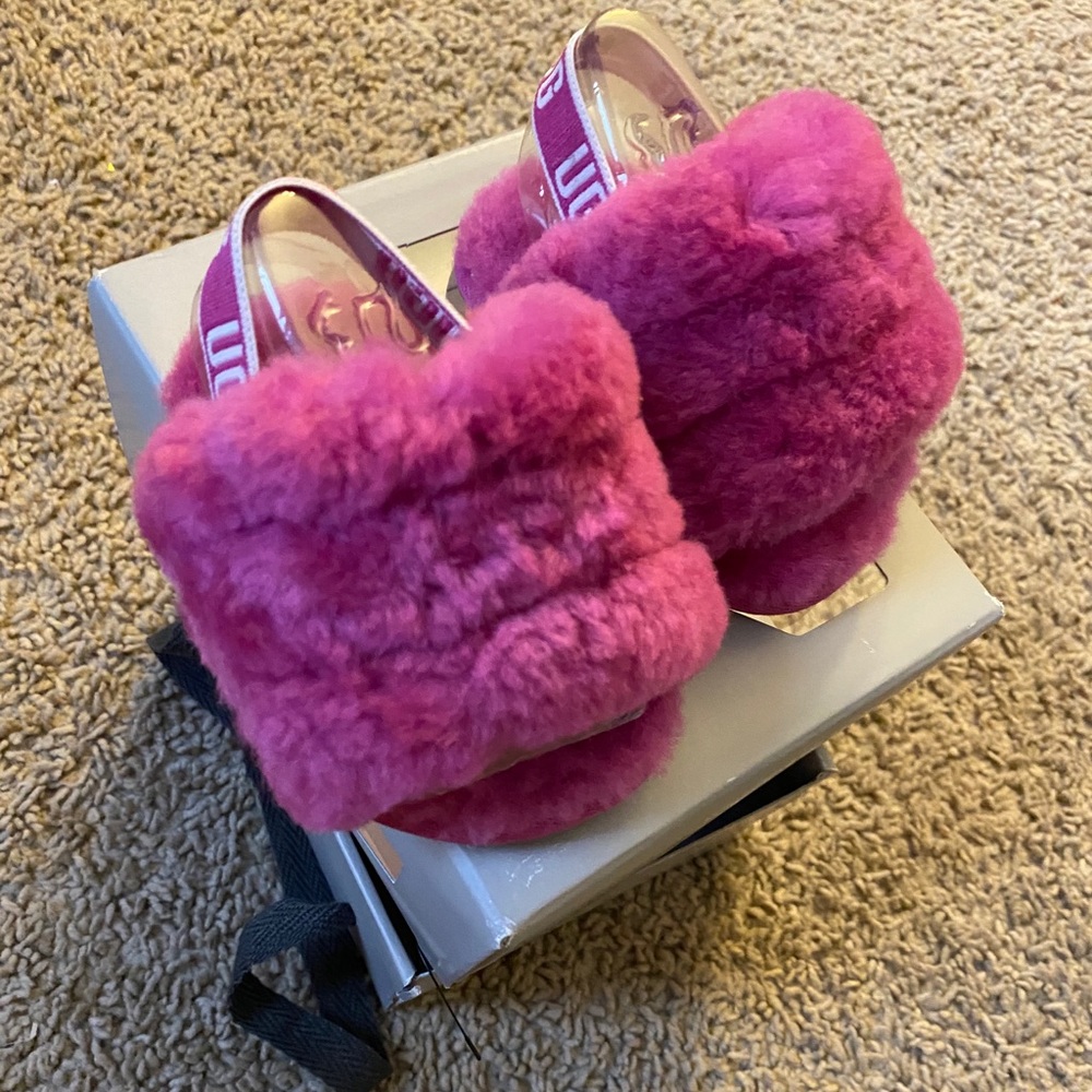 Ugg Fluff Yeah Slides